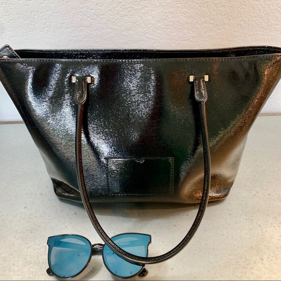 Kate Sade Patent Leather Tote with Zipper - Picture 5 of 7